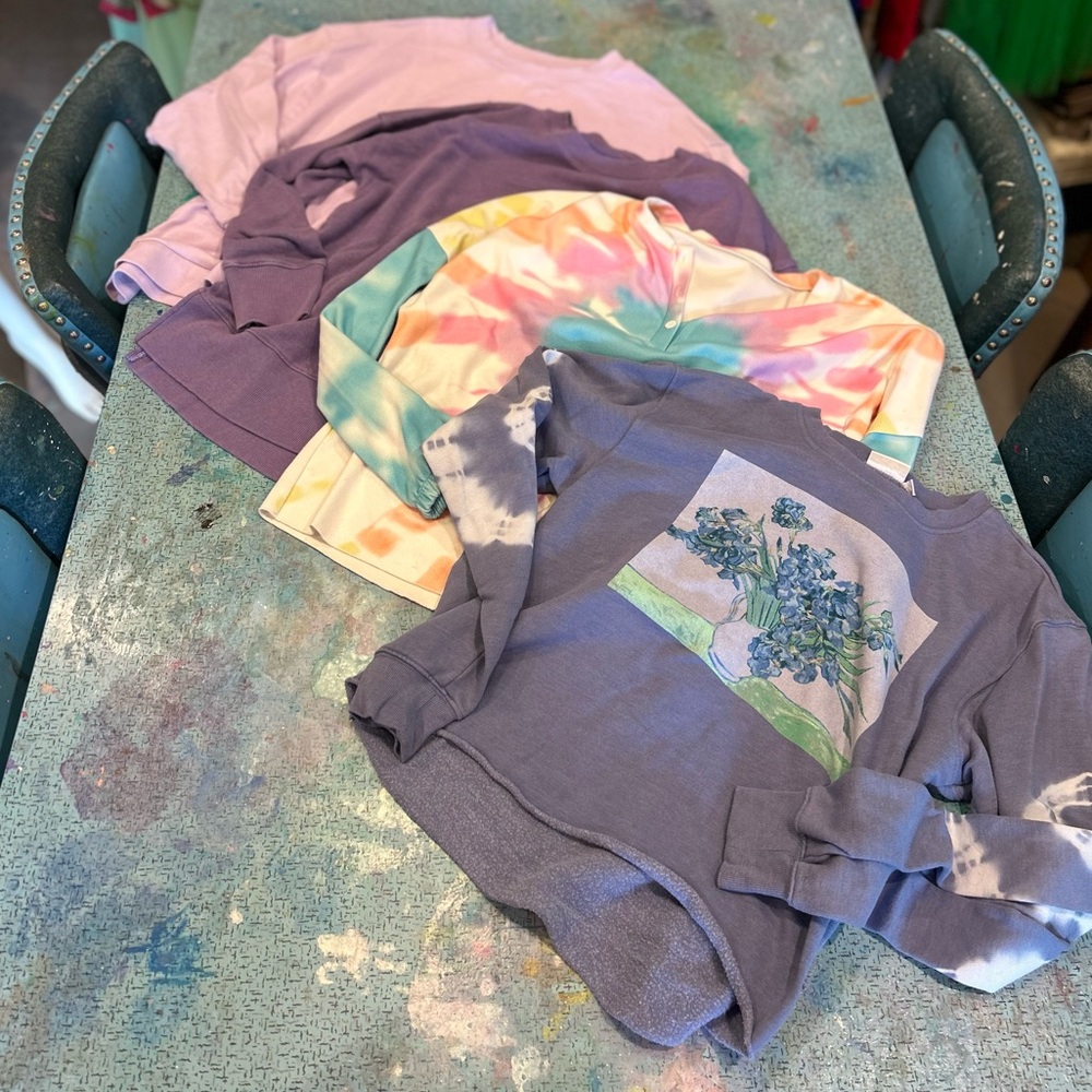 Set of 4 Sweatshirts